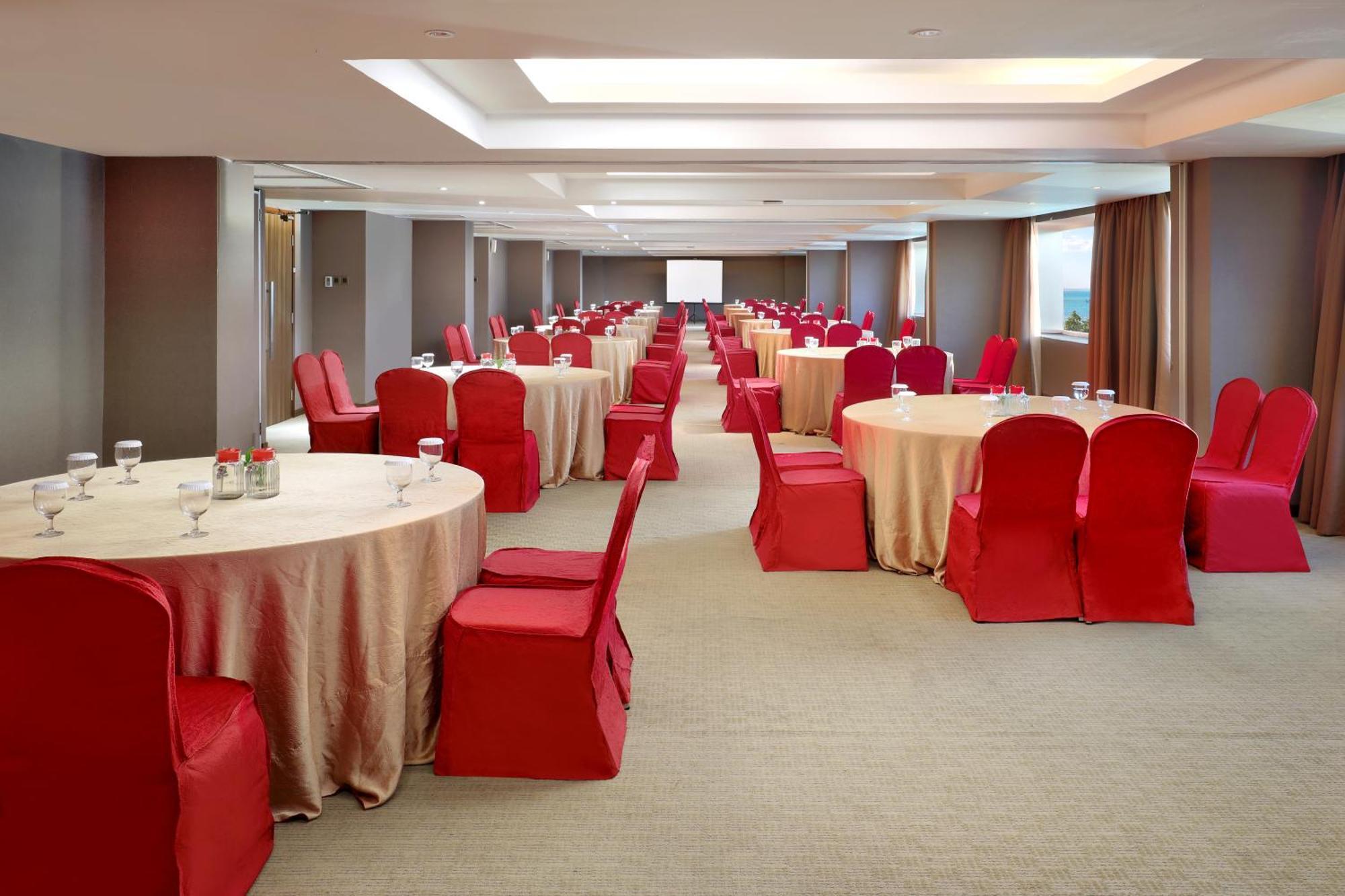 Aston Kupang Hotel & Convention Center Kupang (East Nusa Tenggara) Exterior foto