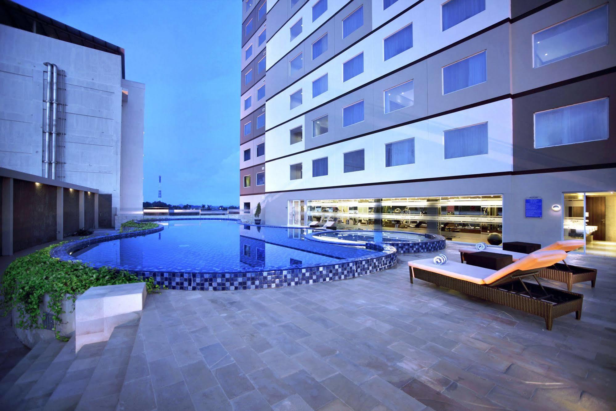 Aston Kupang Hotel & Convention Center Kupang (East Nusa Tenggara) Exterior foto